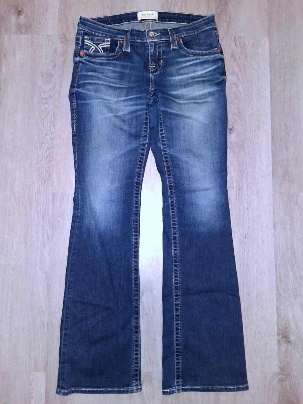 Big Star Liv Boot Cut Jeans Size 27R Distressed Denim Embroidered Western Rodeo